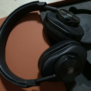 NWT Ermenegildo Zegna Couture Master Dynamic Wireless  Leather Headphones MW60