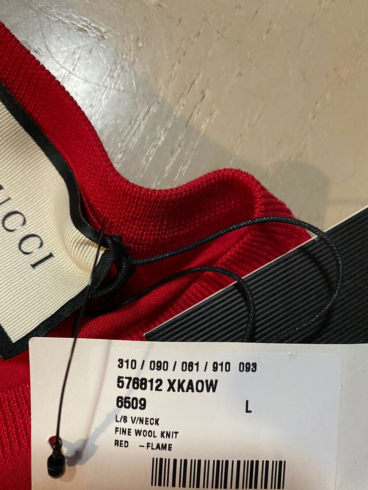 СЗТ $1200 Gucci Мужской шерстяной свитер с V-образным вырезом Красный Размер L Италия