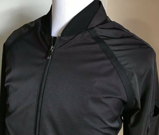 Neu mit Etikett: Corneliani Bomberjacke mit Reißverschluss und Ärmeln, L (44 US/54 Eu)
