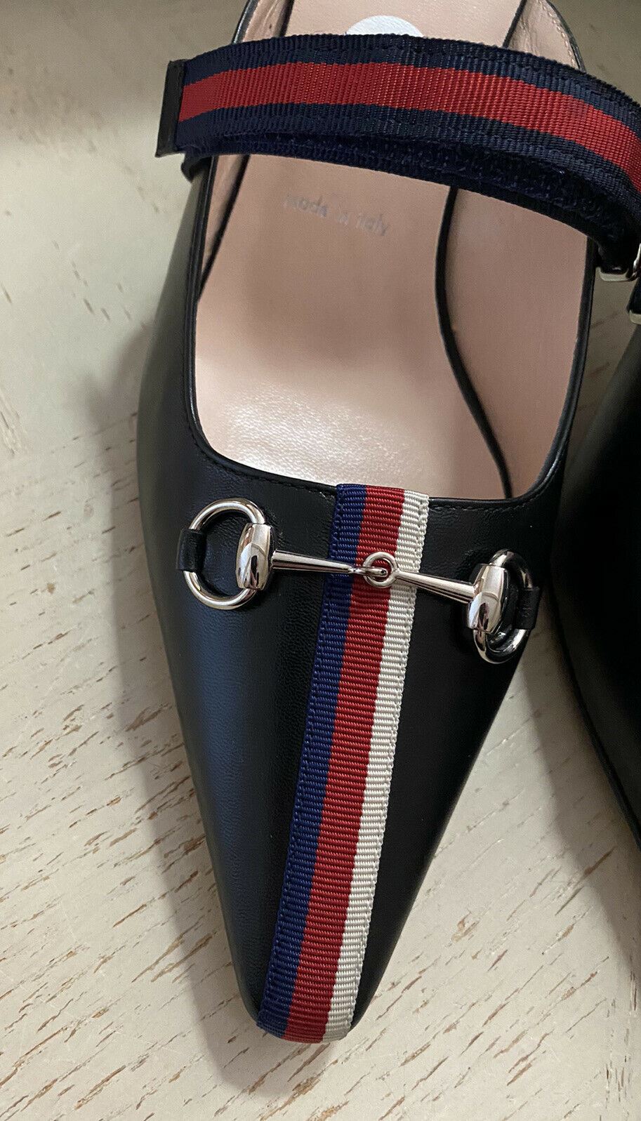NIB  Gucci Women’s Sandal Shoes Black 9.5 US ( 39.5 Eu ) 549617  Italy