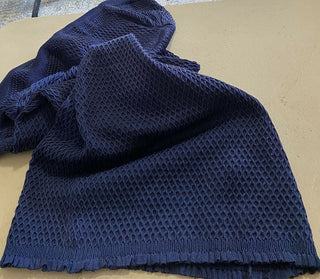 Neues Fendi-Rollkragenkleid aus gesmoktem Seidenkrepp im Wert von 2390 US-Dollar, Marineblau, 4 US/40, Italien
