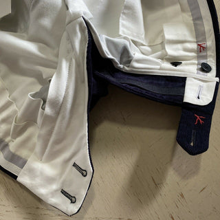 Neu mit Etikett: 698 $ Isaia Herren-Samtanzughose, Marineblau, 36 US (52 Eu), Italien