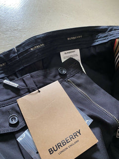 Neu mit Etikett: 550 $ Burberry Kurze Herrenhose Schwarz Größe 34 US (50 Eu)