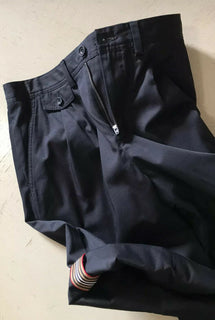 Neu mit Etikett: 550 $ Burberry Kurze Herrenhose Schwarz Größe 34 US (50 Eu)