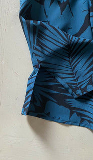 Neu mit Etikett: 990 $ Saint Laurent Herren Seidenhemd mit Sortierärmeln Blau/Schwarz L (41/16) Italien