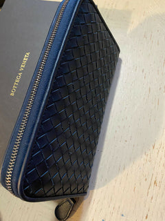 Neue 800-Dollar-Bottega-Veneta-Geldbörse Marineblau/Blau 114076 Italien