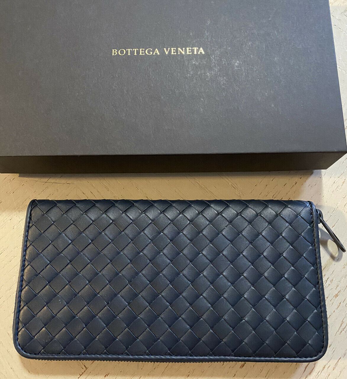 New $800 Bottega Veneta Wallet  Navy/Blue 510643 Italy