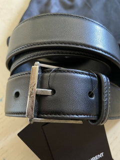 Neuer Saint Laurent Herrengürtel mit Rollschnalle, Schwarz, 30/80, Italien