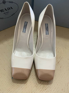 NIB $790 PRADA Damen Pumps aus zweifarbigem Lackleder Bianco 8,5 US/38,5 Ita.