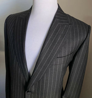 Neuer 4490 $ Gucci Herrenanzug, gestreift, DK-Grau, 38R US (48R Eu), Italien