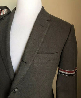 Neu mit Etikett: 1980 $ Thom Browne Herren-Streifen-Klassiker-Sportmantel-Blazer DK Grau 3/M Italien
