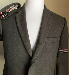 Neu mit Etikett: 1980 $ Thom Browne Herren-Streifen-Klassiker-Sportmantel-Blazer DK Grau 3/M Italien