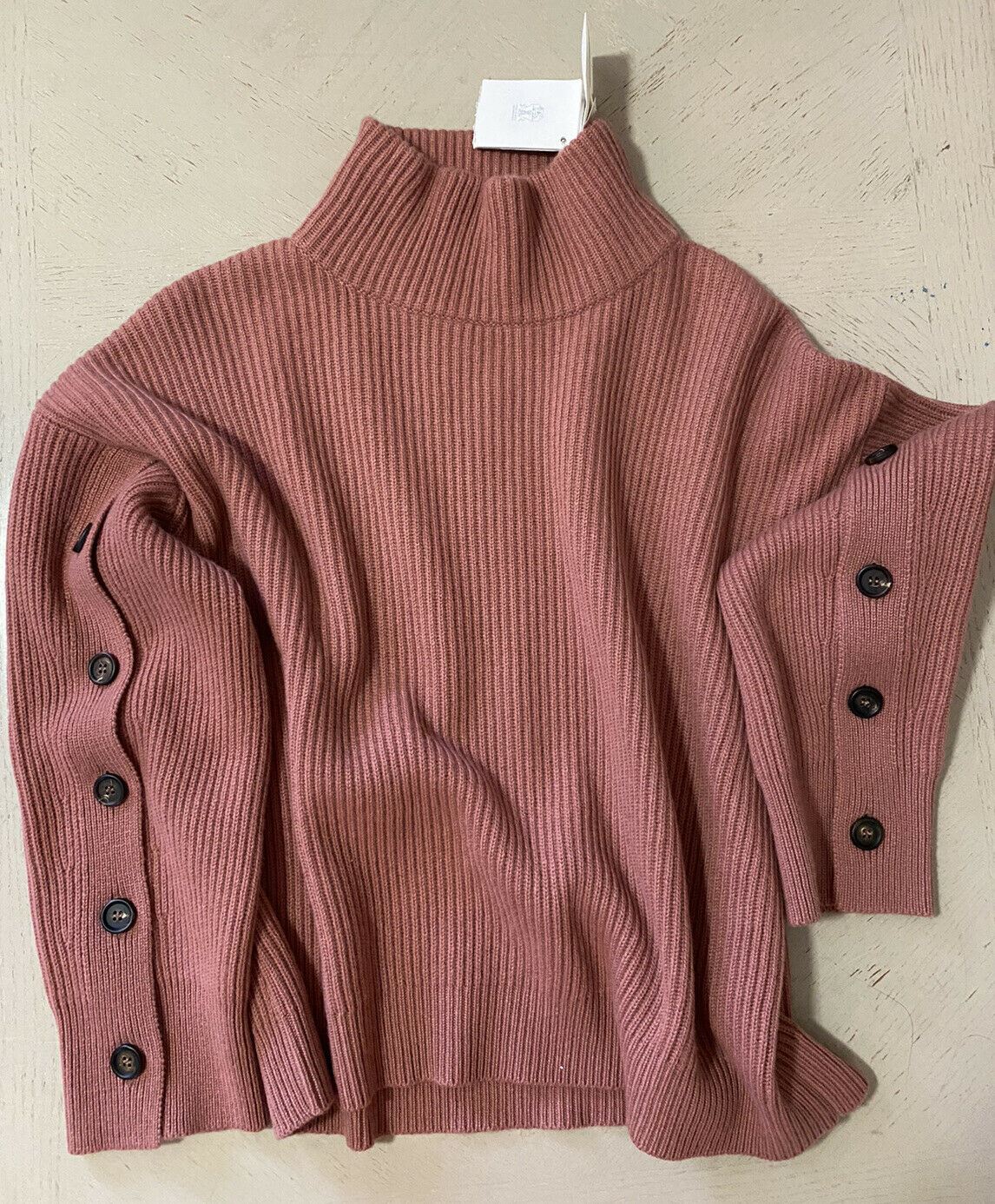 Новый кашемировый свитер Brunello Cucinelli с пуговицами и рукавами за 3795 долларов США, размер S лососевого цвета