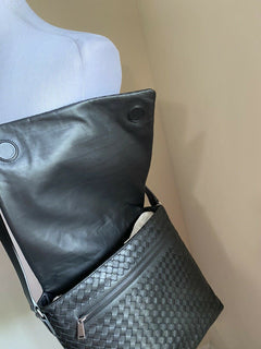 Neue 3000 $ Bottega Veneta Leder Messenger Schultertasche Schwarz 577538 Italien