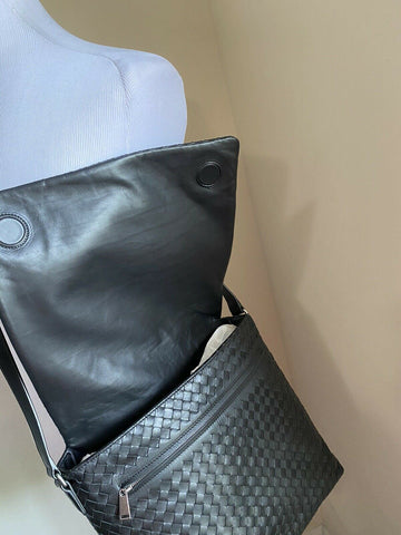 New $3000 Bottega Veneta Leather Messenger Shoulder Bag Black 577538 Italy