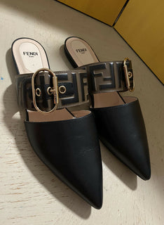 NIB $ 750 Fendi Damen Leder flache Mules Sandalenschuhe Schwarz 7 US/37 US Italien