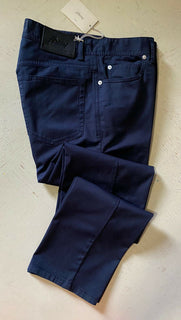 Neu mit Etikett: 840 $ Brioni Herren-Jeanshose, Marineblau, 32 US/48 Eu, Italien