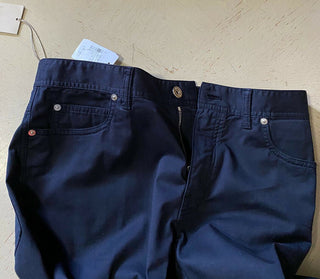 Neu mit Etikett: 840 $ Brioni Herren-Jeanshose, Marineblau, 32 US/48 Eu, Italien