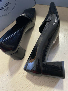 NIB 750 $ PRADA Damen-Pumps, Loafer-Schuhe aus strukturiertem Leder, Schwarz, 10,5 US/40,5 Eu