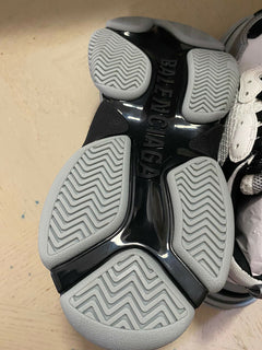 NIB $995 Balenciaga Damen Triple S Sneakers Schuhe Schwarz/Grau 8 US/38 Eu