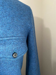 Neu mit Etikett: 1350 $ Isaia Langarm-Kaschmirpullover-Hemdjacke, Blau, Größe SM