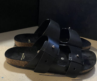 NIB $ 595 Saint Laurent Herren-Sandalen aus Leder, Schwarz, 8 US/41 Eu, Italien