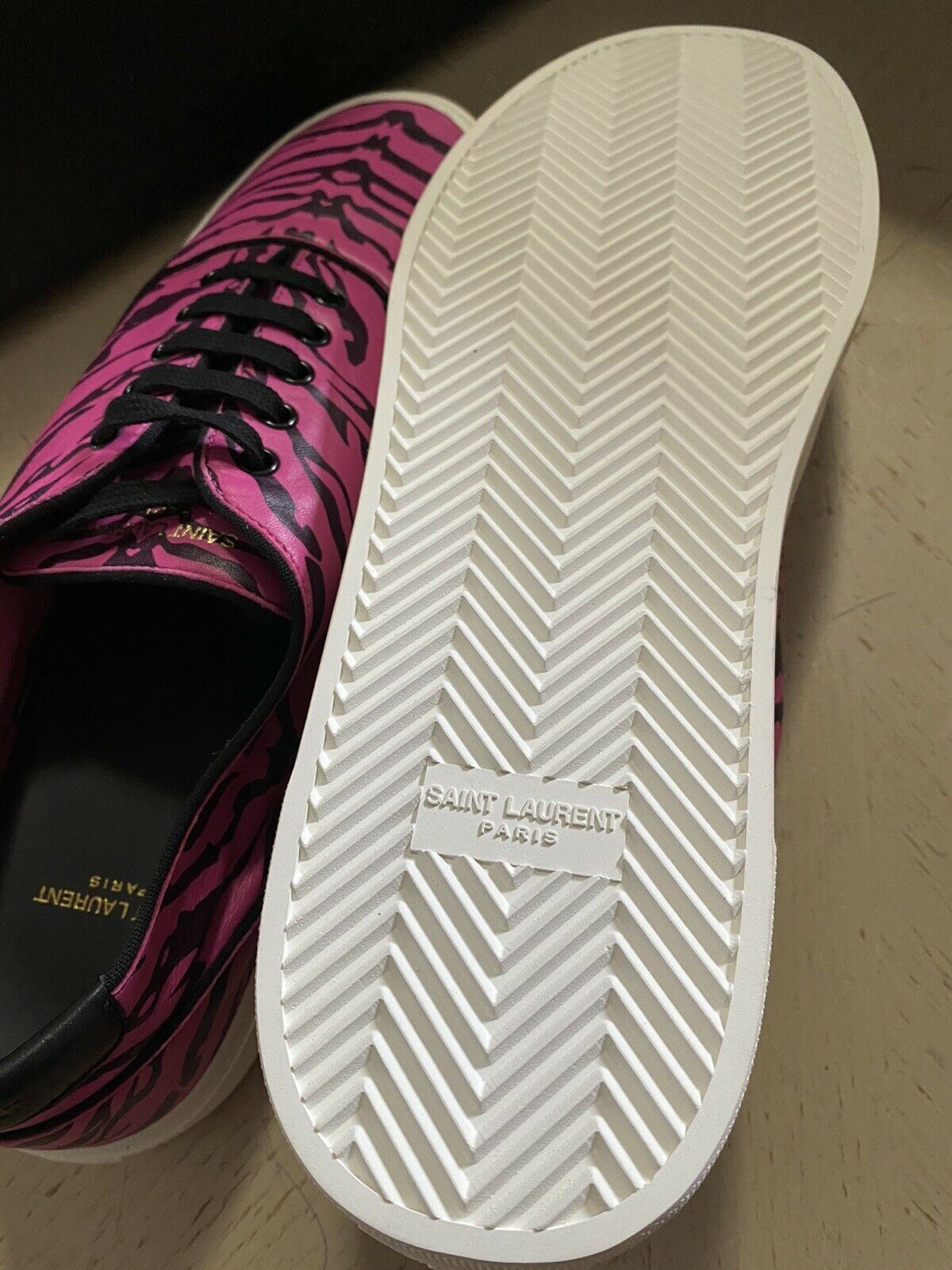 NIB Saint Laurent Men’s Leather Sneakers Shoes Black/Pink 10 US/43 Eu Italy