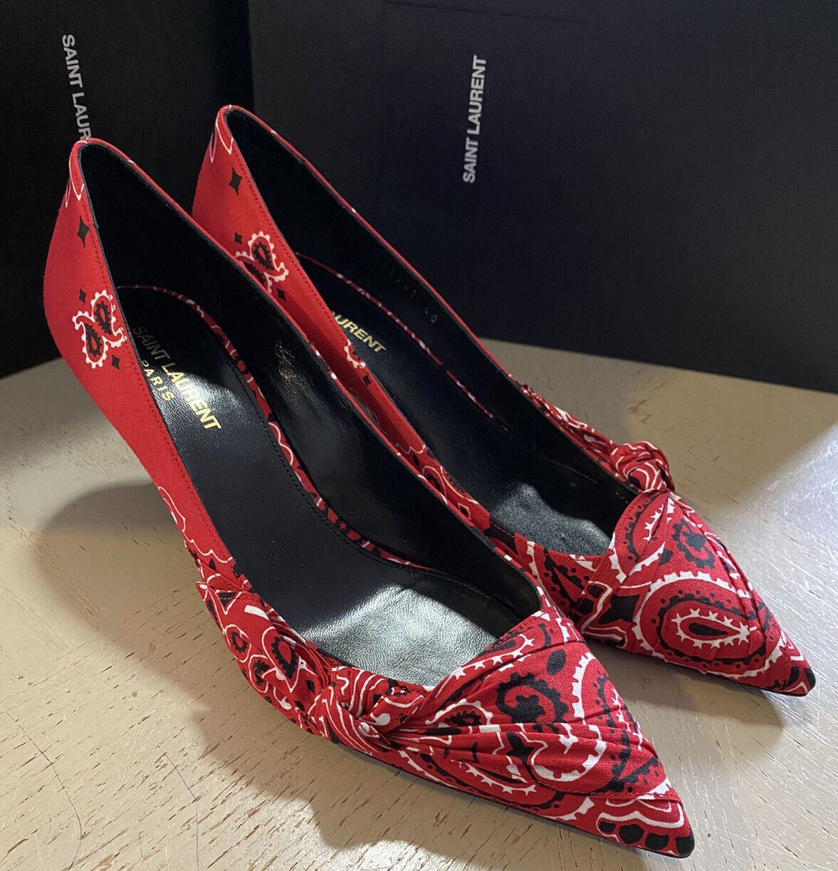NIB $895 Saint Laurent Women Bandana Dress Shoes Red 7 US ( 39 Eu )