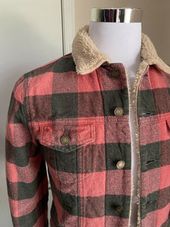 Neu $3190 Saint Laurent Taillierte, karierte Jeansjacke für Herren, Shearing Red/Black L
