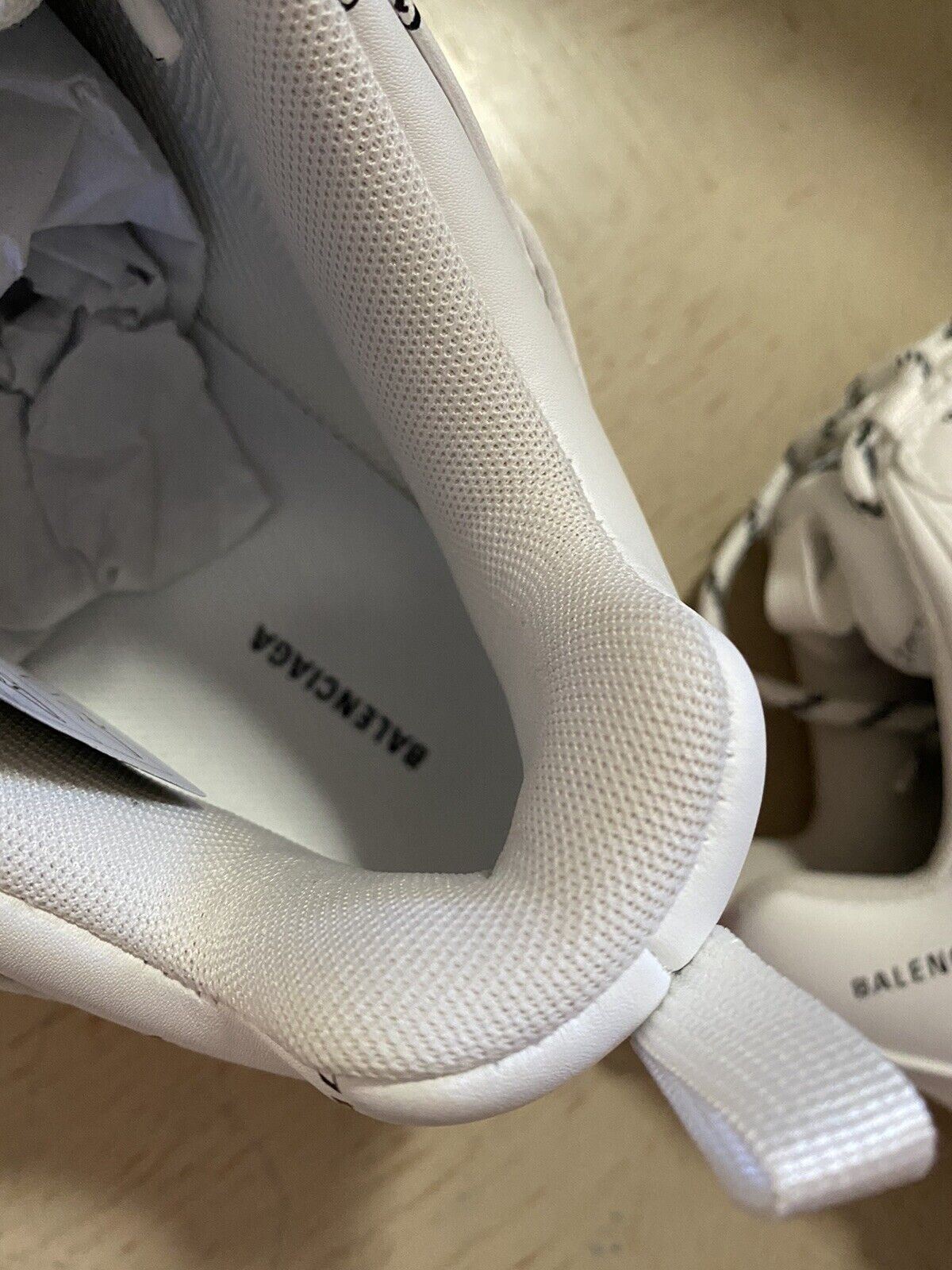 New $1090 Balenciaga Men's Triple S Logo Chunky  Sneakers White 10 US/43 Eu