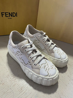 NIB 770 $ Fendi Damen Canvas/Leder Logo Sneakers Schuhe Camelia 10,5/40,5 Eu