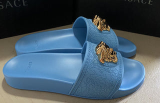 NIB 450 $ Versace Damen Medusa Rubber Pool Slides Sandale Himmelblau 9,5 US/39,5 Eu