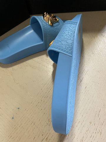NIB 450 $ Versace Damen Medusa Rubber Pool Slides Sandale Himmelblau 9,5 US/39,5 Eu
