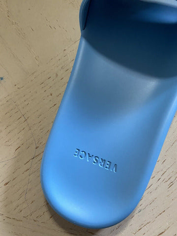 NIB 450 $ Versace Damen Medusa Rubber Pool Slides Sandale Himmelblau 9,5 US/39,5 Eu