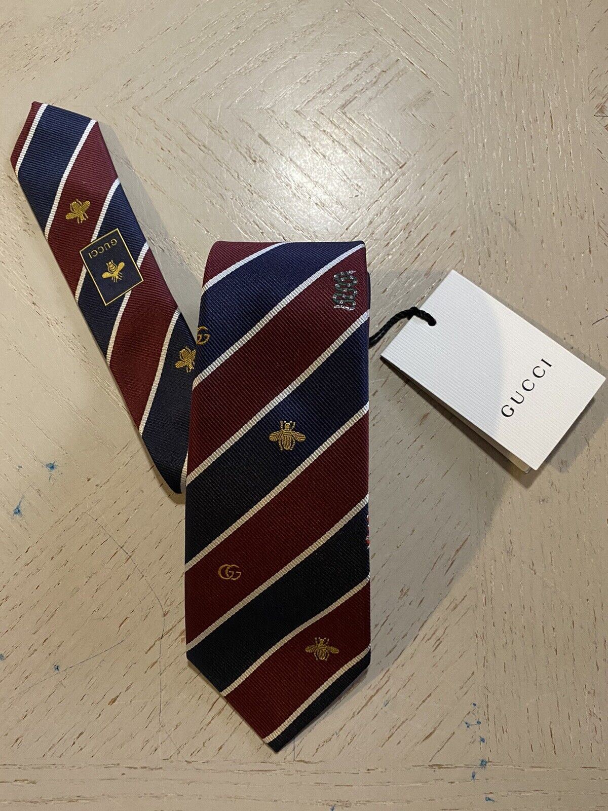 Neue Gucci Herren-Krawatte aus Seide mit GG-/Bienen-/Schlangenmuster, Marineblau/Burgunderrot, Italien
