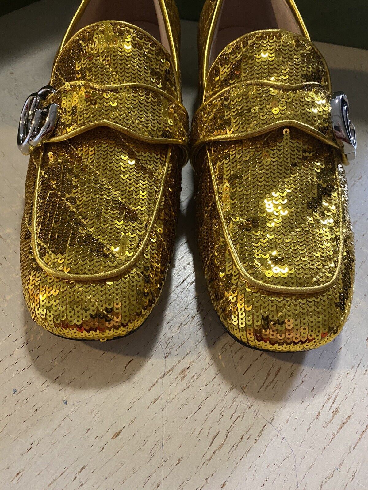 NIB $1750  Gucci Women GG Logo Loafers Shoes Gold 6 US/36 Eu 646557