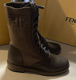 NIB 1100 $ Fendi Damen-Strickstiefel aus Comdat-Leder mit Logo DK Brown 11/41 Eu