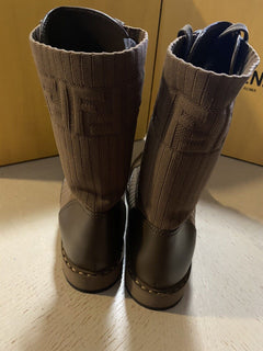 NIB 1100 $ Fendi Damen-Strickstiefel aus Comdat-Leder mit Logo DK Brown 11/41 Eu