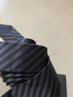 Neue Bottega Veneta Skinny Seidenkrawatte Petroleum Schwarz-Anthrazit, hergestellt in Italien