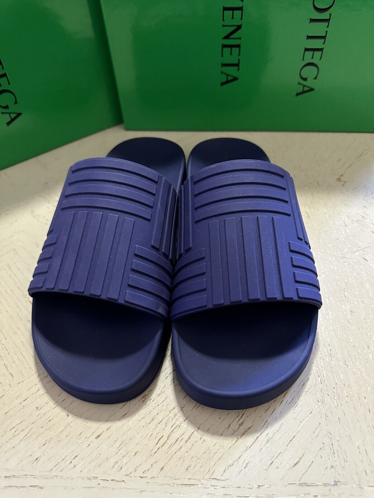 NIB Bottega Venetta Men Rubber Slides Sandal Purple 9 US/42 Eu