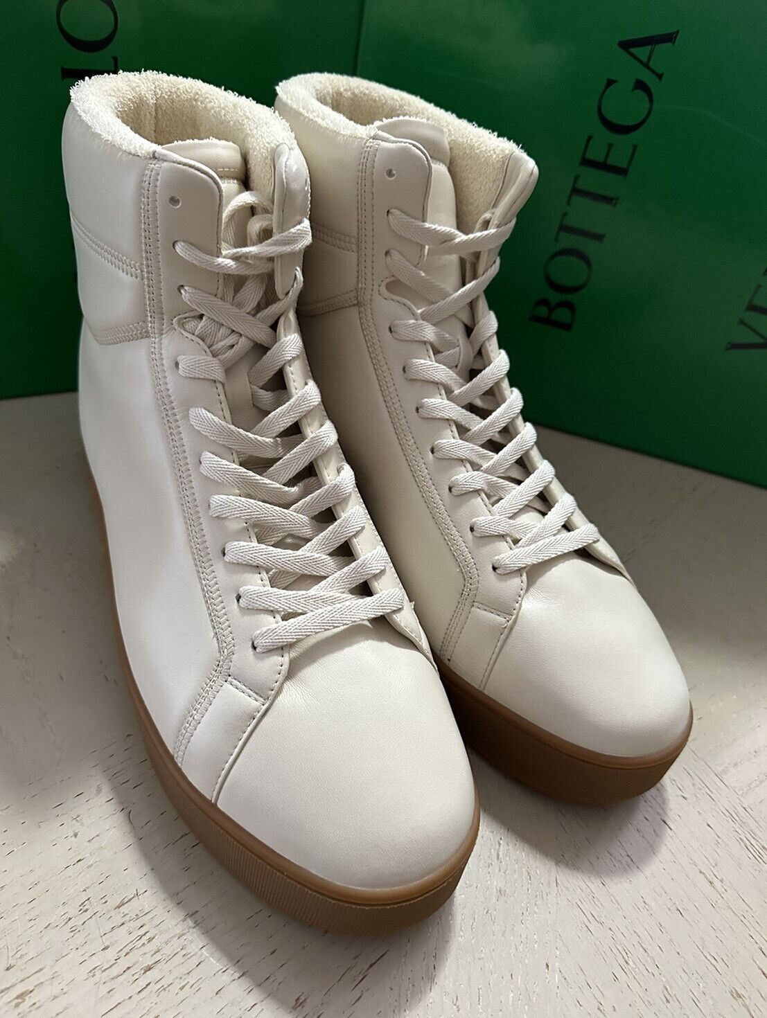 NIB 950 $ Bottega Veneta Herren-Leder-High-Top-Sneaker-Schuhe Weiß 8 US/41 Eu