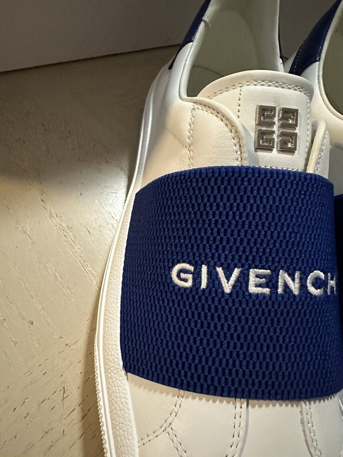 NIB Givenchy Men City Sport Elastic Vamp Leather Sneakers White/Blue 10 US/43 Eu
