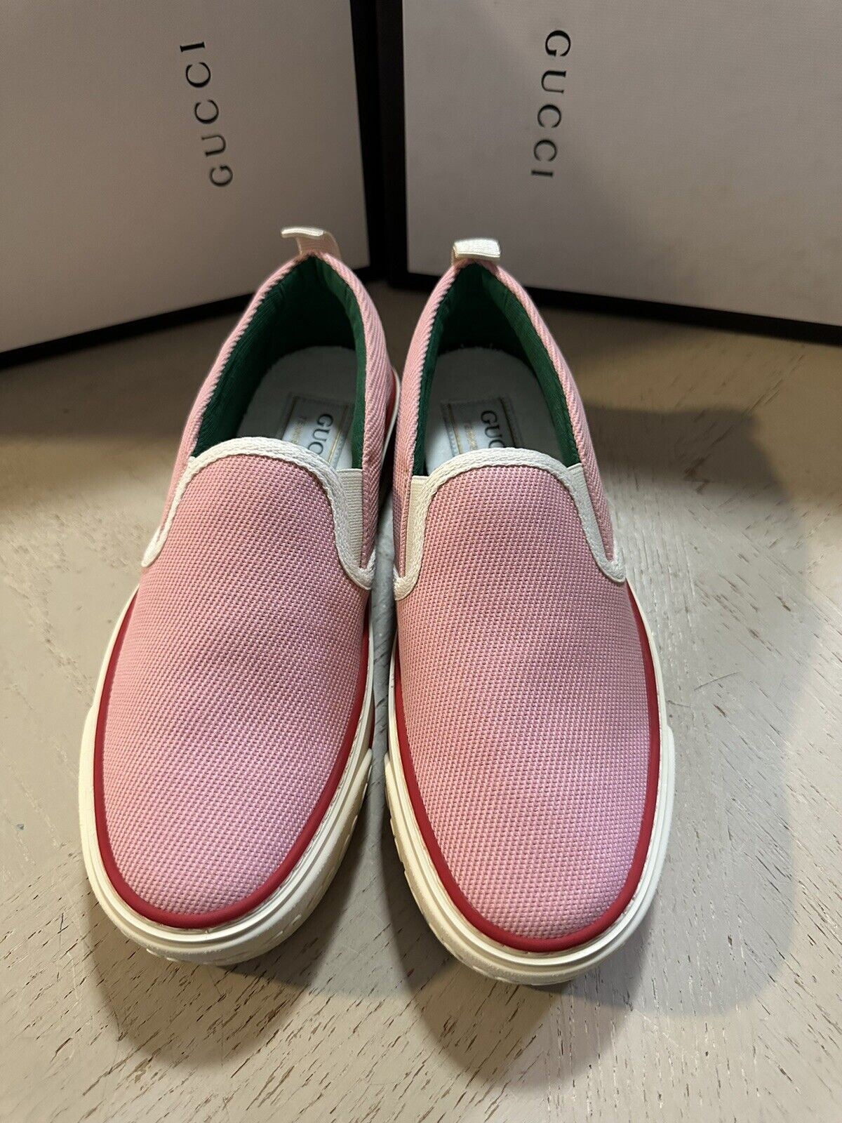 New Gucci Women’s Old Tennis Tweed Loafers Sneakers Pink 5.5 US/35.5 Eu 624733