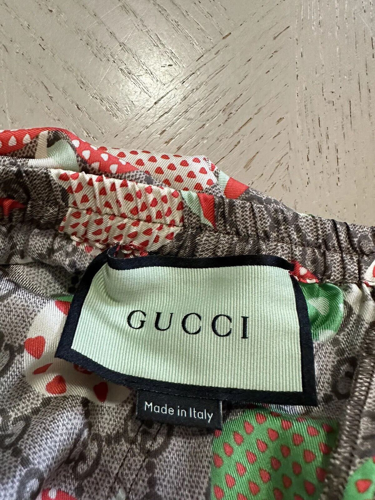 NWT $1300 Gucci Men’s GG Monogram Silk Short Pants Camel/Red/MK 30 US/46 Eu