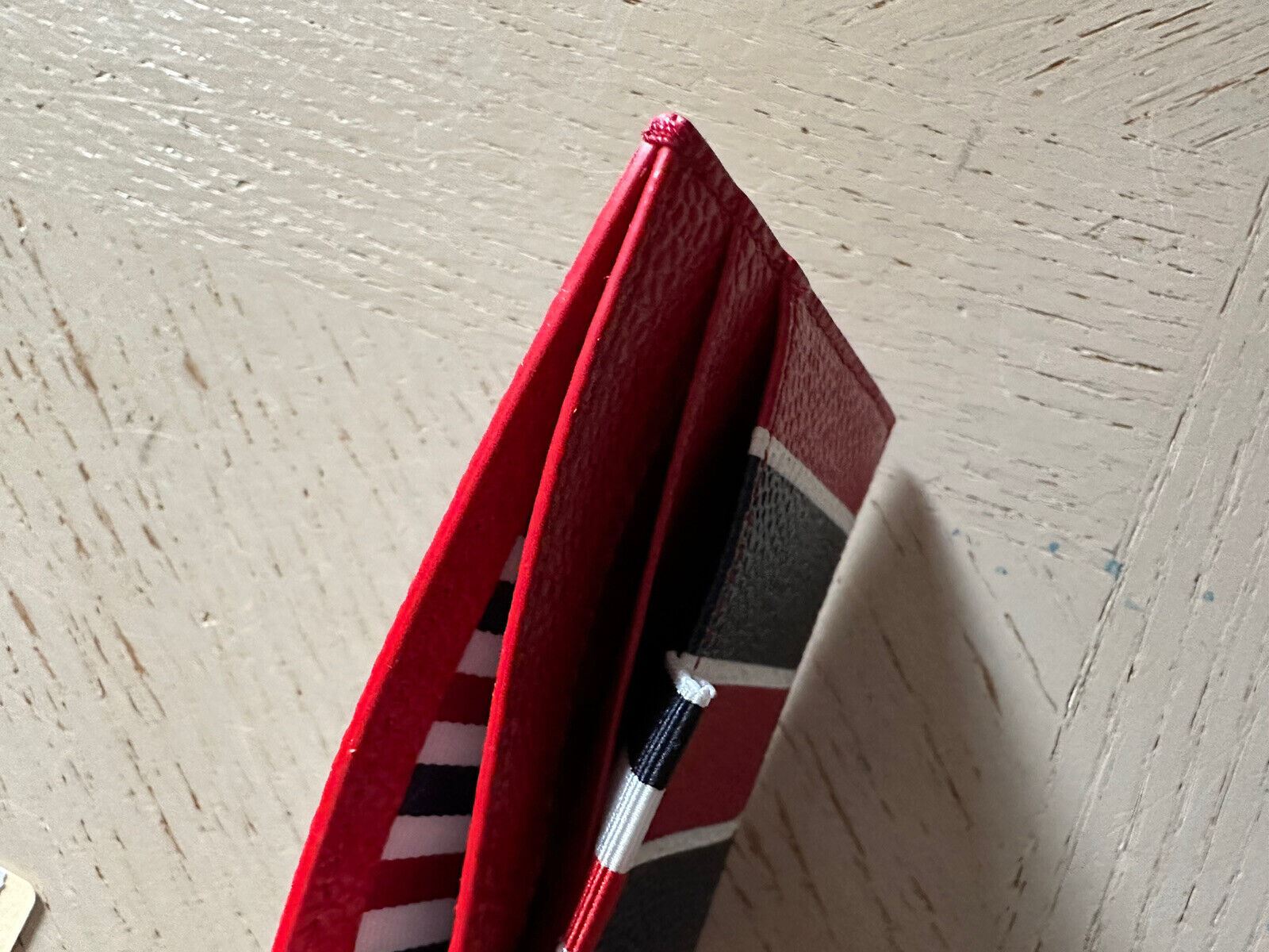 Новый мужской кошелек для карт из гальки в полоску от Thom Browne за 350 долларов, красный, Италия