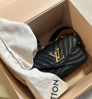 Neue 2850 $ Louis Vuitton LV Leder New Wave Kettentasche PM Schwarz Italien