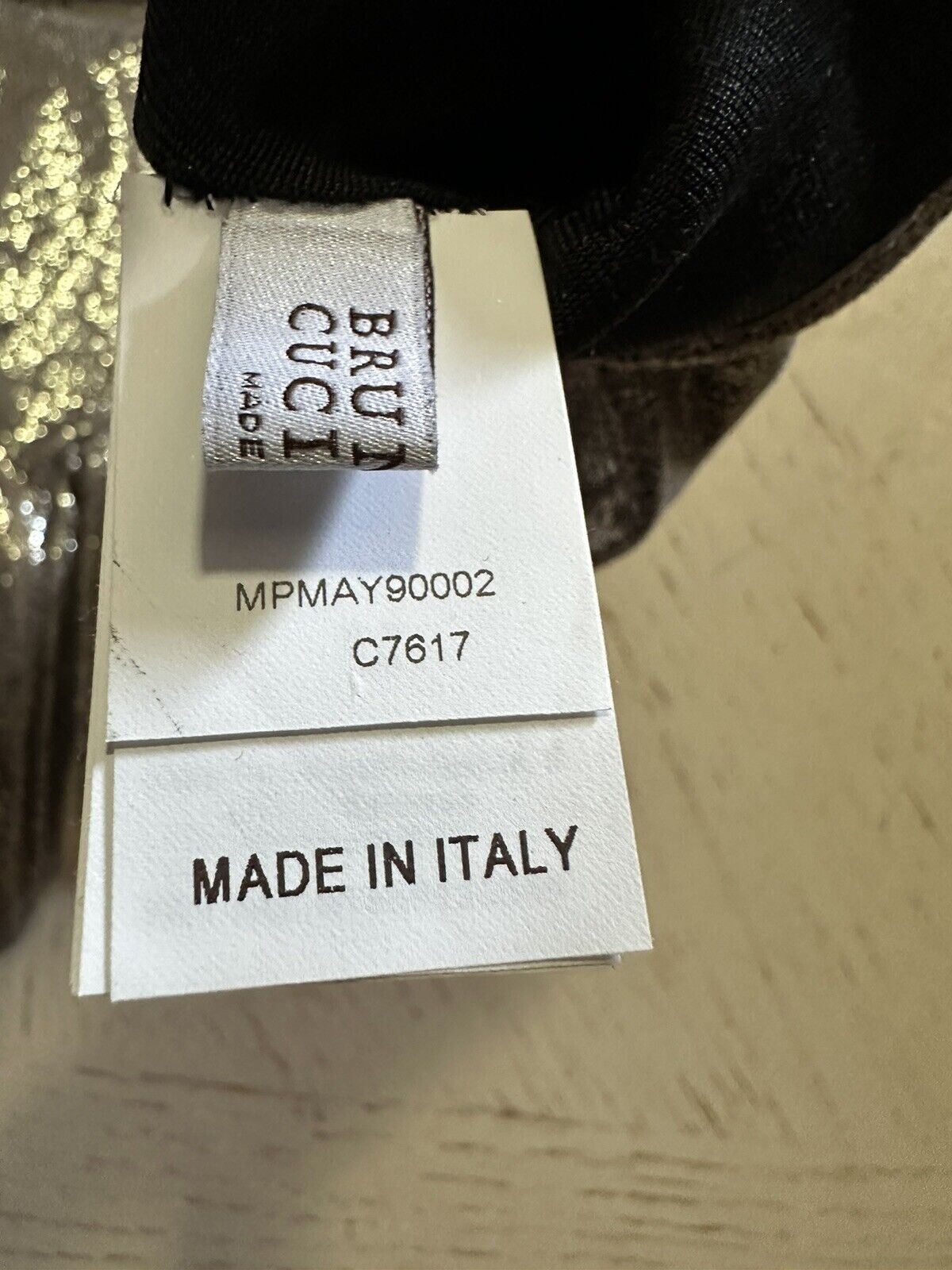NWT $650 Brunello Cucinelli Women Metallic Leather Gloves Color Silver Size M