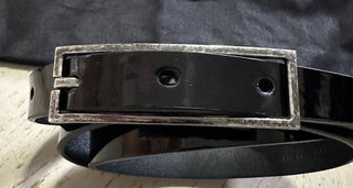 Neuer schmaler Damengürtel aus Lackleder von Saint Laurent, Farbe Schwarz, 75/30, Italien