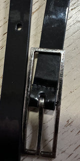 Neuer schmaler Damengürtel aus Lackleder von Saint Laurent, Farbe Schwarz, 75/30, Italien