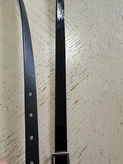 Neuer schmaler Damengürtel aus Lackleder von Saint Laurent, Farbe Schwarz, 75/30, Italien